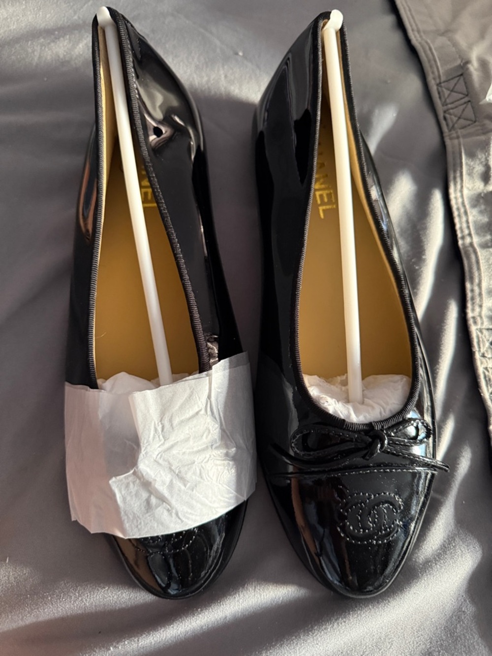 Black Patent Leather CC-Emblem Ballet Flats